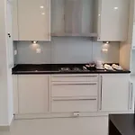 Platinum One - Private Apartment At #1 Bagatalle Road, Unit 7-1 Colombo 3